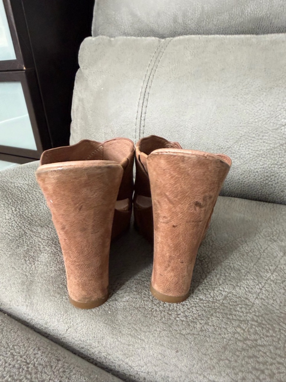 Vince Camuto Tan Crossband Wedge Slide Sandals - Picture 3 of 4